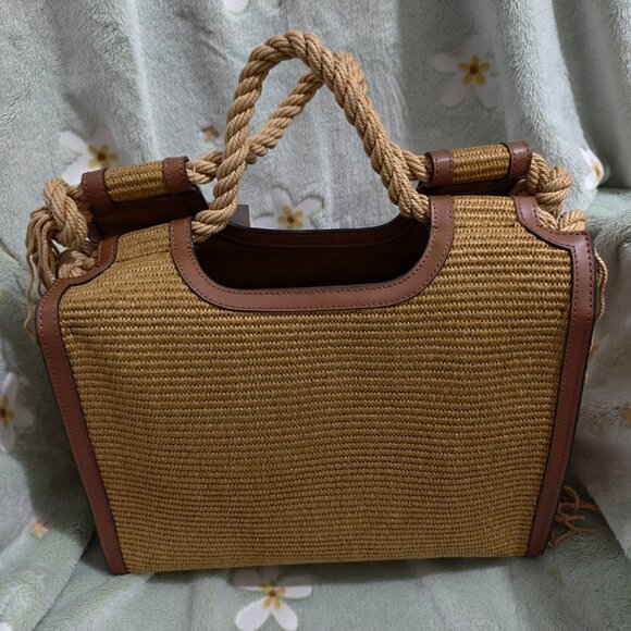 Marni Tan Tote Bag - Picture 7 of 8